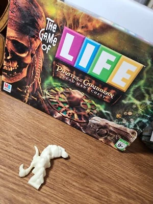 Game of Life Pirates of the Caribbean '05 Dead Mans Chest skeleton skull spinner - Image 1 of 4