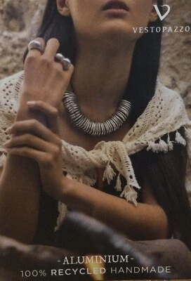 Collana Vestopazzo  - Immagine 1 di 2