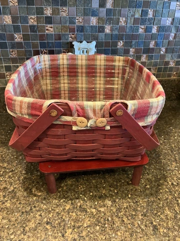 Longaberger 2006 Bold Red Cake Small Picnic Basket w/ Riser Liner & Protector Cover