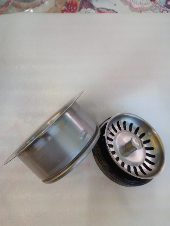 garbage disposer trim - Image 1 of 1