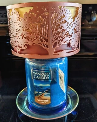 Yankee Candle Trees Sombra, Marco de Metal con Filtros de Luz de Vidrio Ombre Árboles Foto 1 de 4