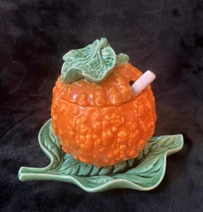 Vtg. Bordallo Pinheiro Orange Gourd/Squash w/Green Leaf Condiment Bowl w/Spoon - Picture 1 of 9