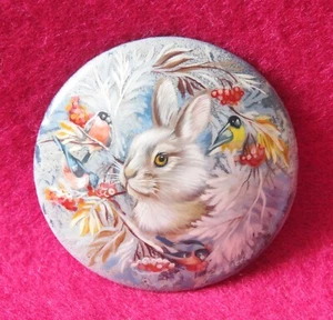 White Rabbit brooch Genuine hand painted wooden signed GORBACHOVA Christmas GIFT - Picture 1 of 5