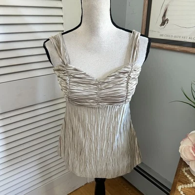 Vintage IZ. Top de mujer BYER mediano dorado plisado satinado retro Y2K Babydoll grunge Foto 1 de 4