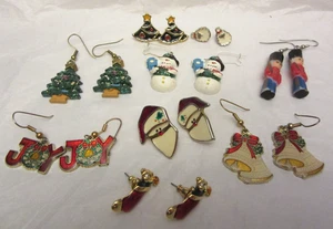 Set 9 orecchini vintage traforati design natalizio albero, gioia, babbo natale + multicolore - Foto 1 di 11