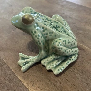 Vintage FROG Figurine Toad 4 L” Long 4.5” Wide 2.75” Tall - Imagen 1 de 6
