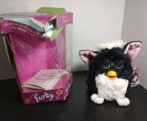 Flamingo Furby Tiger Electronics 1998 de colección -sin sonido para piezas/reparación- - Imagen 1 de 12
