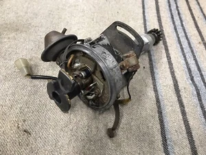 MAZDA ROTARY 1970's-80's RX3-RX4-RX7 12A GENUINE DUAL POINTS DISTRIBUTOR W/VAC - Picture 1 of 5