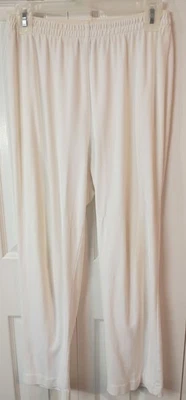 Joggers Mujer Algodón Blanco-Pierna Recta-Sin Bolsillo-Pequeños-Cathy Daniels Foto 1 de 3