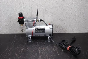 Compressore aerografo modello GS (Elite-125X) con manometro regolatore e trappola acqua - Foto 1 di 8