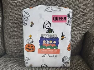 Berkshire Peanuts Queen Sheet Set – Halloween Woodstock on Snoopy's Head – New - Picture 1 of 1