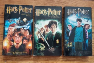 VHS HARRY POTTER CHAMBER OF SECRETS SORCERORS STONE PRISONER OF AZKABAN - Imagen 1 de 2