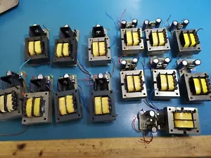 Lote de trabajo de fuente de alimentación lineal 5v 500mA +15v 100mA -15v 100mA - Imagen 1 de 10