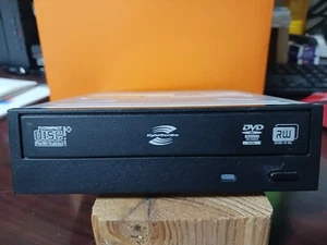 HL Super Multi DVD Rewriter GH10L lightscribe SATA Drive - Picture 1 of 5