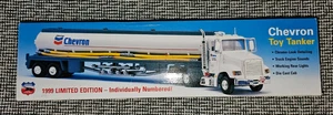 VTG 1999 CMI Incorporated Limited Edition Chevron Toy Tanker UNTESTED - Picture 1 of 8