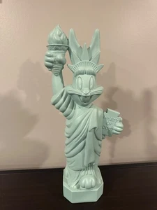 Warner Bros. Bugs Bunny 1995 Estatua de la Libertad Banco de monedas, 15,5"" - Imagen 1 de 3