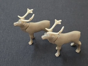 2 Playmobil Reindeer - Picture 1 of 5