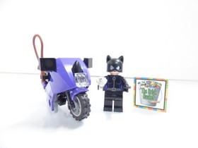 Catwoman LEGO Minifigure Lot DC Universe Batman 6858 with motorcycle