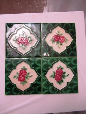 Antiguo azulejo mayólica Art Nouveau Japón rosa y hoja verde geométrica juego de 4 piezas 706 Foto 1 de 4