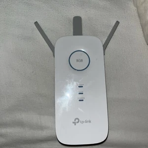 TP-Link AC1750 Universal Dual Band Range Extender, Broadband/Wi-Fi Extender - Picture 1 of 4