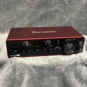 Focusrite Scarlett 2i2 2 X 2 Usb Audio Interface, 3rd Generation | FAST SHIPPING - Picture 1 of 7