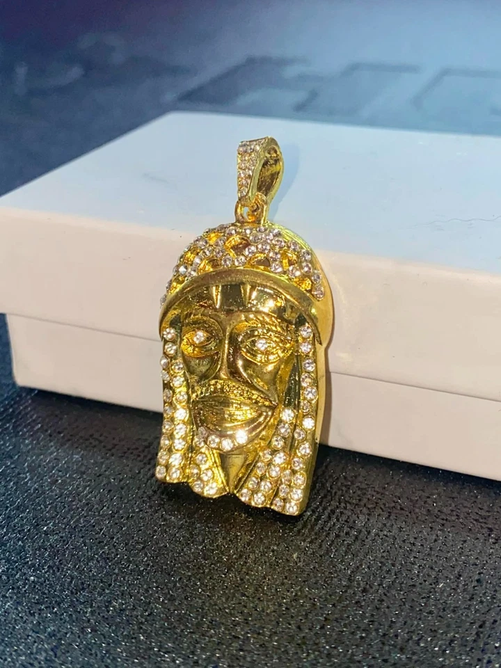 Lujoso Colgante Cara Cabeza de Jesús Circonita Helada Tono Oro 14k - Religioso Hip Hop Bling Foto 1 de 4