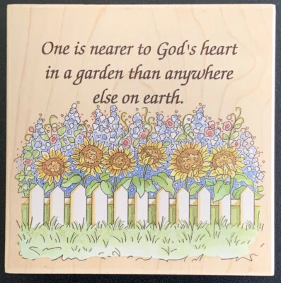 Estampillas que suceden uno está más cerca del corazón de Dios... sello de goma Foto 1 de 4