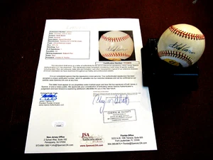 HANK AARON BRAVES MVP HOF SIGNED AUTO SPALDING FEENEY PORTRAIT BALL JSA BEAUTY - Picture 1 of 7