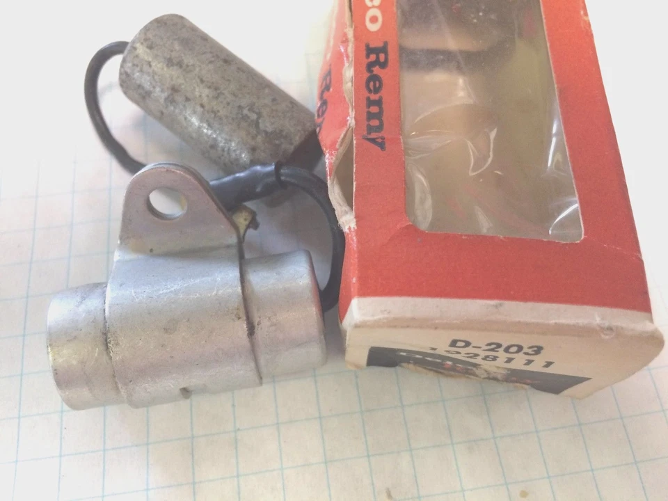 NEW DELCO REMY OUTBOARD CONDENSER, D-203, 1928111, 33662 - Image 1 of 1