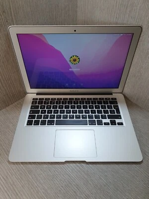 Apple MacBook Air A1466 13.3" i5 @ 1.8GHz 8GB RAM 120GB SSD 2017 Grade B EC2803 - Image 1 of 4