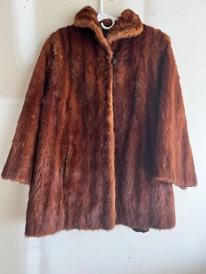 Piel de visón Frank A. Hill Foto 1 de 4