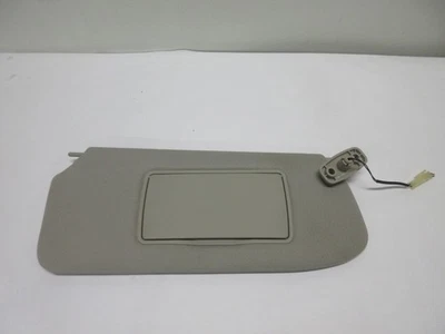 07-12  NISSAN SENTRA SUN VISOR RIGHT PASSENGER GRAY MIRROR LIGHTED - Image 1 of 3