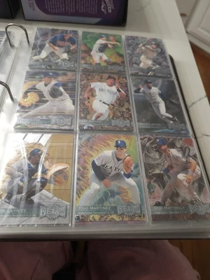 Juego de béisbol completo Fleer Metal Skybox Universe 1996 Andy Pettitte novato Foto 1 de 4