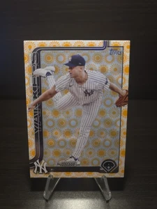 Clarke Schmidt 2025 Topps Series 2 (SP) Holiday Sun Foil #395 New York Yankees - Picture 1 of 2