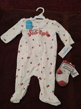 CARTERS 3 MONTH SLEEP AND PLAY 2 WAY ZIPPER (MY LITTLE SISTER) & 3 PAIR OF SOCKS