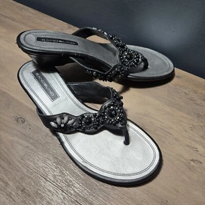 Bandolino Dress Sandals Black Beaded Thongs Jeweled Flip Flops Size 8 Low Wedge - Picture 1 of 17