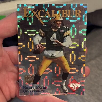 Collector's Edge Excalibur 1995 22 k prisma de plata/750 Brett Favre #8 escudo patio Foto 1 de 2