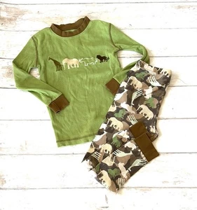 Jungen Größe 8 Kirkland 100 % Bio-Baumwolle Pyjama Schlafanzug Set Safari Tiere grün - Bild 1 von 2