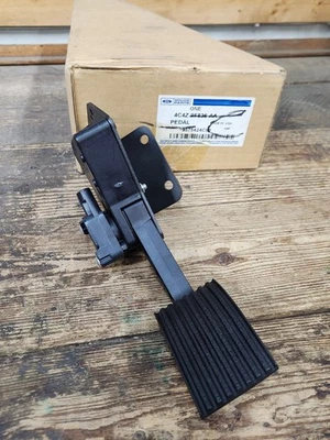 Новый OEM 2006-2010 Ford F650 F750 электронная педаль ускорения 4C4Z-9F836-AA - Изображение 1 из 4