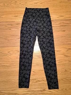 Leggings Aerie Chill Play Move para mujer medianos negros grises estrellas tiro alto Foto 1 de 4