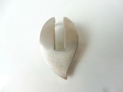 Bellissimo Ciondolo Foglia / Goccia In Argento Opaco Pierre Lang! - Immagine 1 di 4