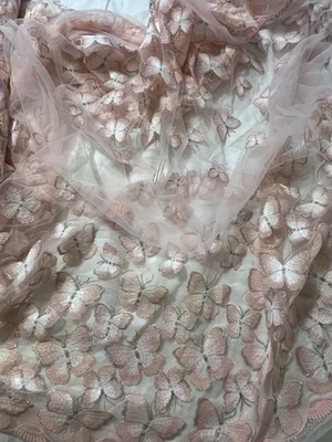 Vestido formal de noche de malla de mariposa con lentejuelas rosa 3D tela de encaje para novia graduación Foto 1 de 4