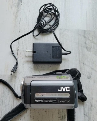 JVC Hard Disk Camcorder 30GB Everio GZ-MG130U Video Camera w/ Battery & Charger - Image 1 of 4