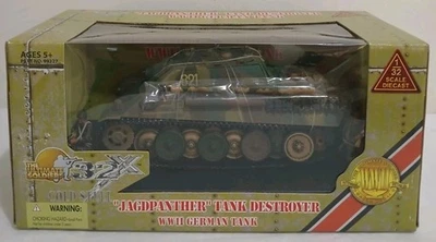 Ultimate Soldier 1:32 WWII German Jagdpanther Tank Destroyer - Image 1 of 3