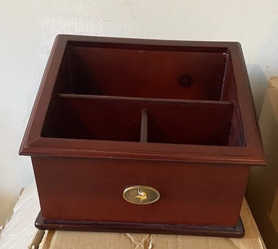 Duke University Control remoto Madera Caddy/organizador, la compañía de memoria Ver Nota Foto 1 de 4