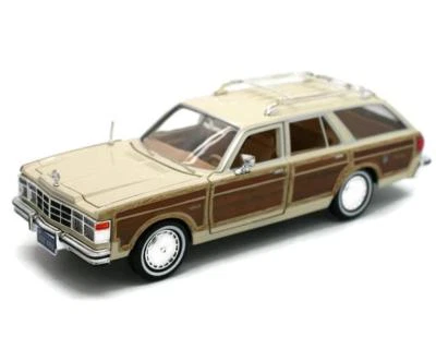 Chrysler Lebaron Town & Country 1979 modelo diecast beige 1:24 - 73331BEI-TS Foto 1 de 3