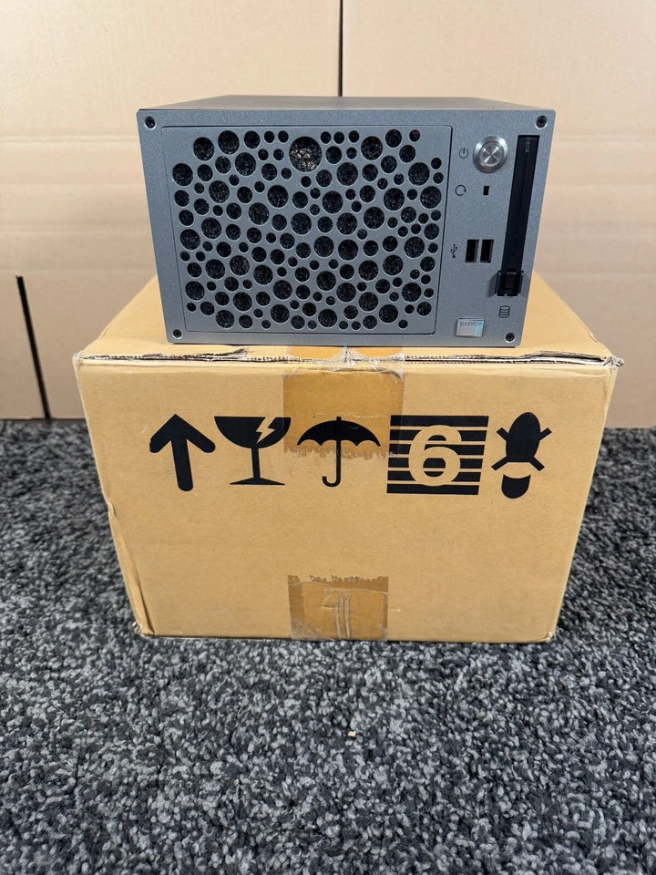 Barco NGP-200 2-Ch Network Graphics Processor NVIDIA2000D 4GB RAM+SSD Software - Image 1 of 4