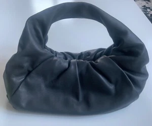 100% Authentic Bottega Veneta The Shoulder Pouch Grey - Picture 1 of 9