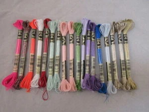 Lot of 18 Skeins DMC Assorted Jewel & Pearlescent Effects A127 - Picture 1 of 3