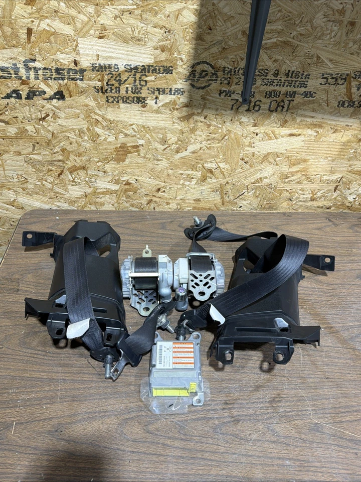 Cinturones de seguridad delanteros Scion FR-S Subaru BR-Z 2013-2020 Foto 1 de 4